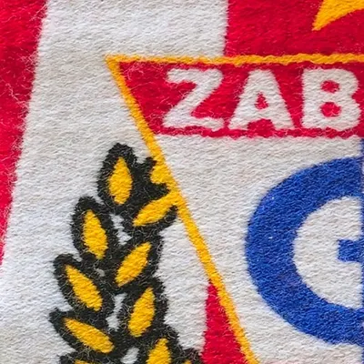 Szalik kibica tkany - zbliżenie